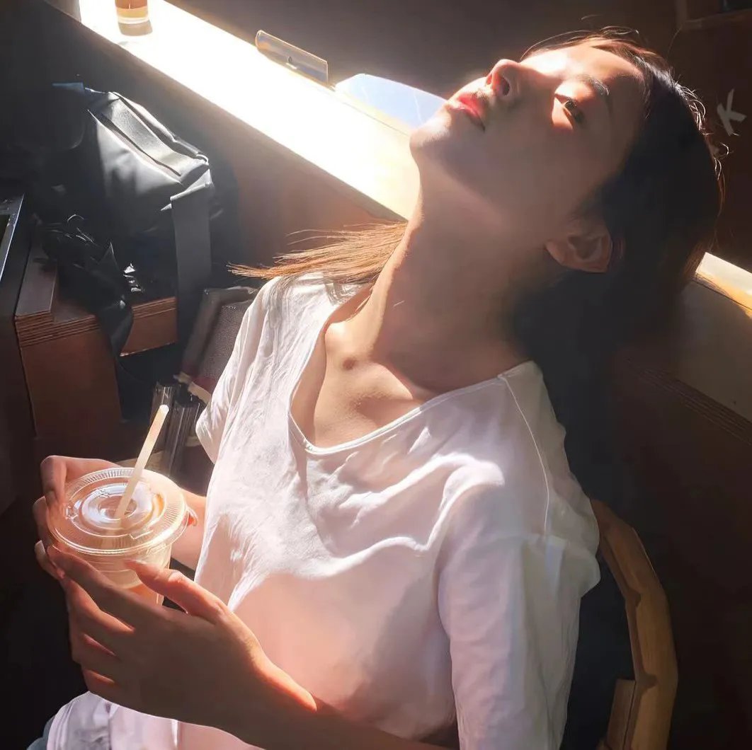 他不是我爸爸